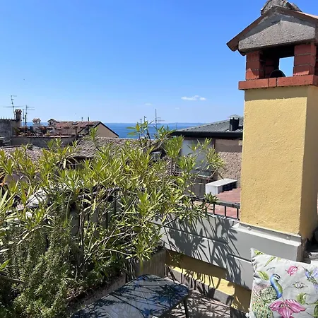 Konukevi Casa Cavour Garda (Verona)